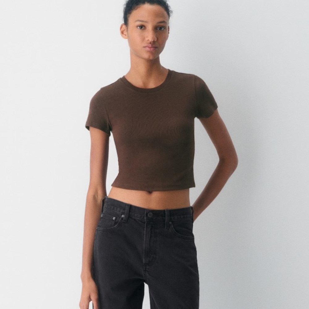 aritzia homestretch waist brown tshirt